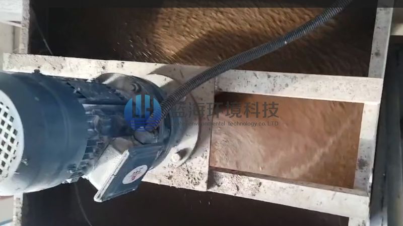廣西仙鶴新材料丨低壓+高壓帶式污泥脫水機(jī),干度達(dá)45%